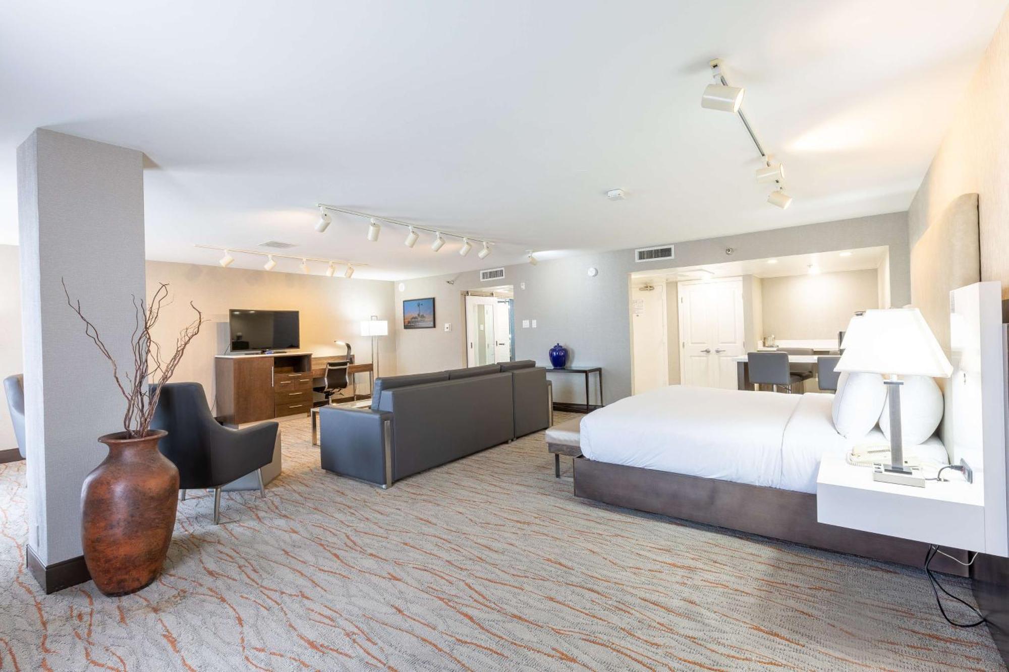 Doubletree By Hilton Dallas/ריצרדסון מראה חיצוני תמונה