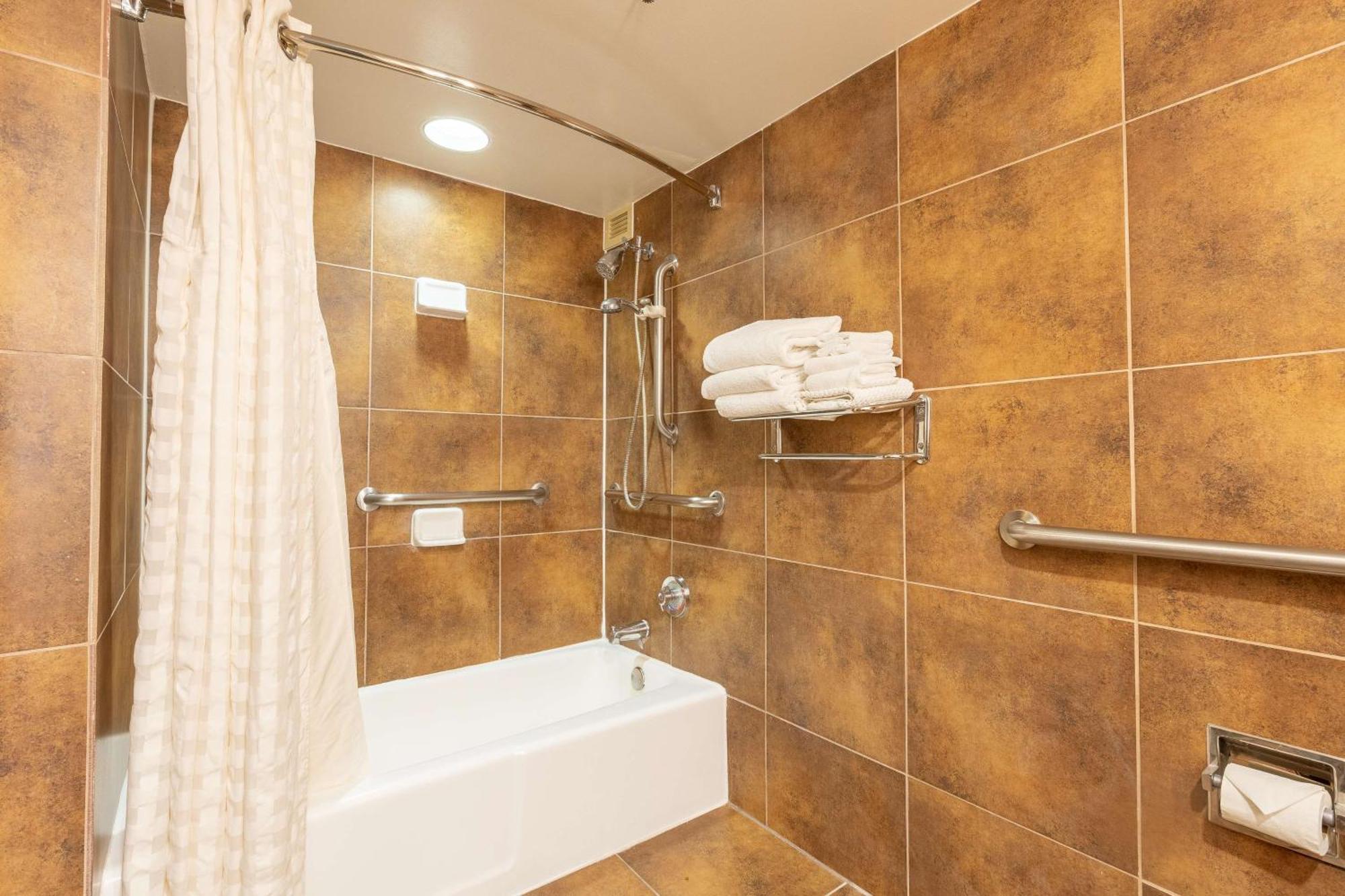 Doubletree By Hilton Dallas/ריצרדסון מראה חיצוני תמונה